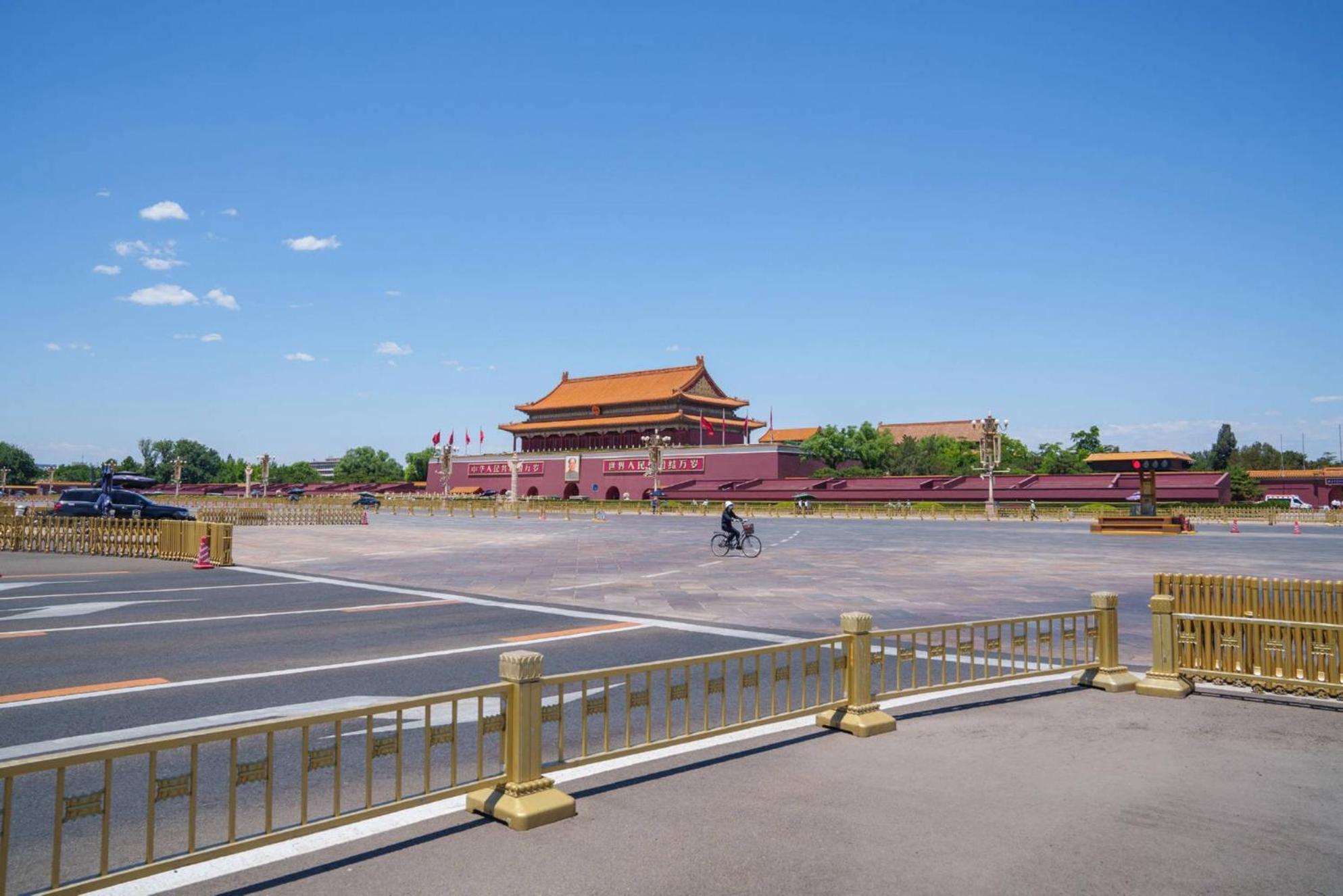 Jingfang Building Smart Hotel - Located In The Busiest Part Of The Downtown Area, Near Beijing Tiananmen Square And The Forbidden City,Wangfujing Shopping Street ,Newly Opened Hotel,Provide Free Laundry Service,Provide Tourism And Ticketing Services Kültér fotó